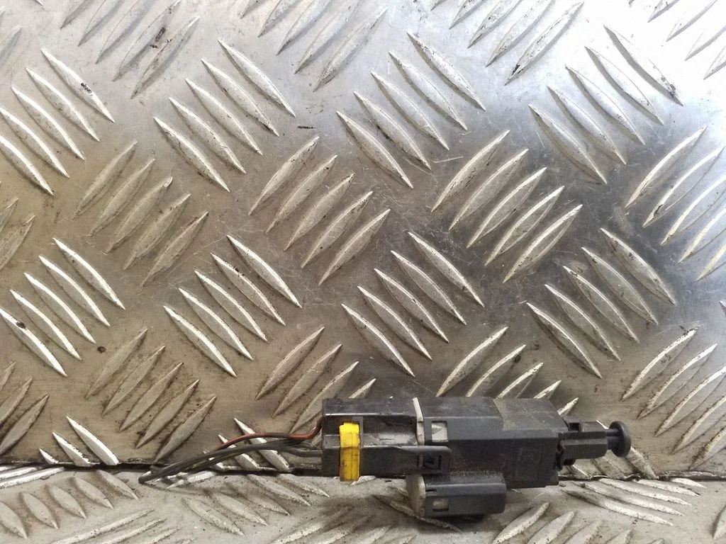 Bremžu pedāļa sensors 09132299