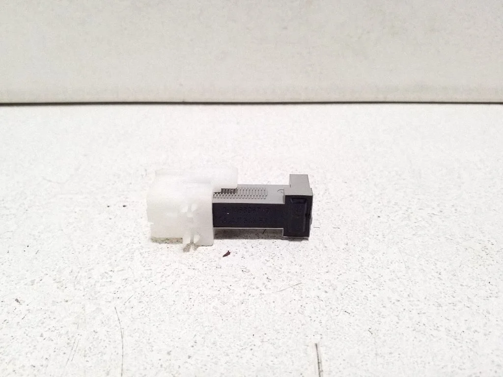 Brake pedal sensor switch A0015456309