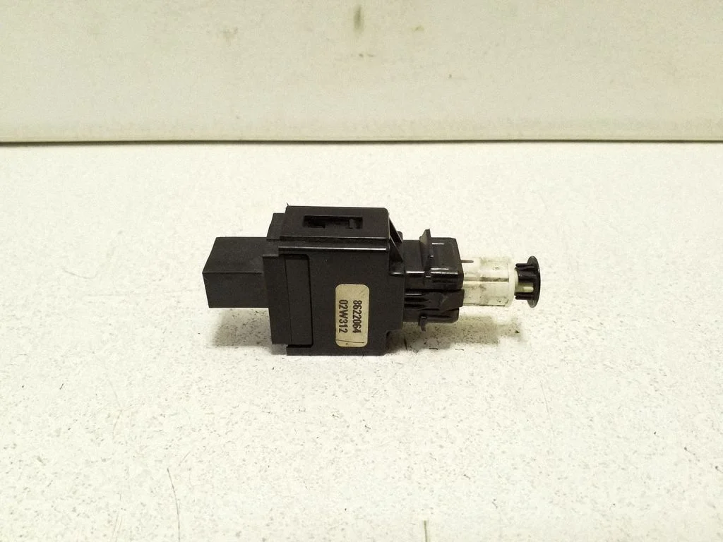 Brake pedal sensor switch 8622064