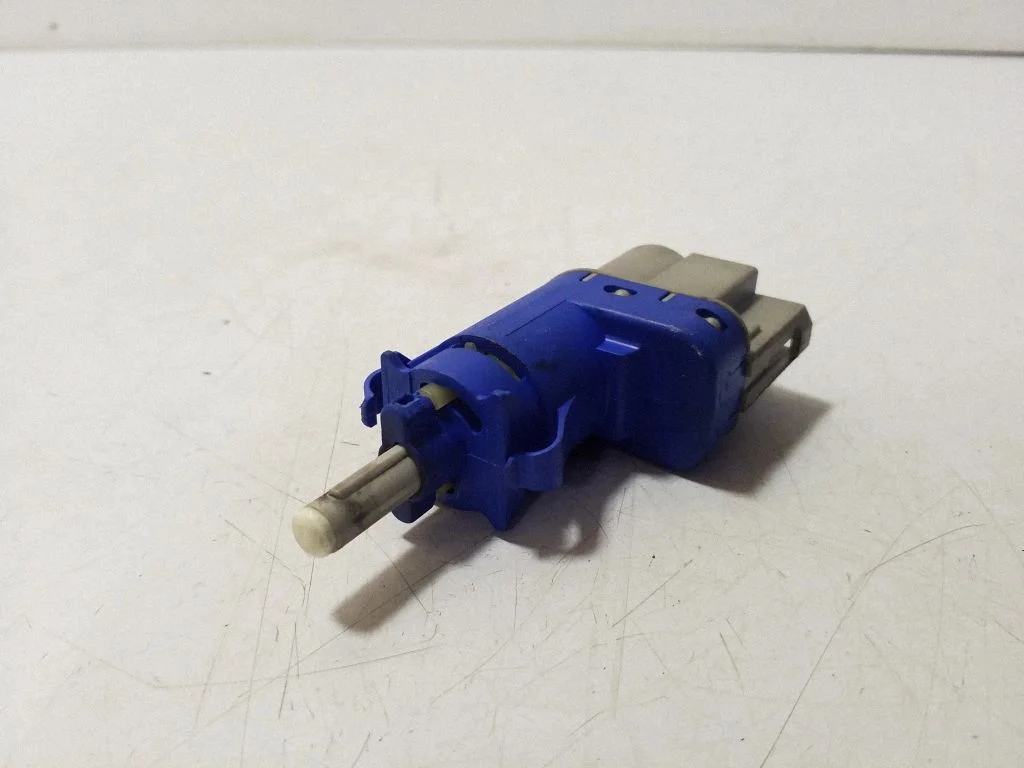Brake pedal sensor switch – Land Rover Evoque I (2011-2018)