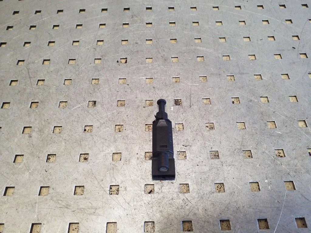 Brake pedal sensor switch 1H0927189D