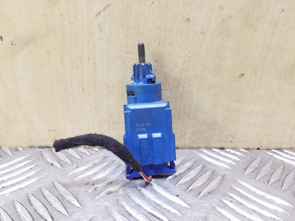 Brake pedal sensor switch 1J0927189E