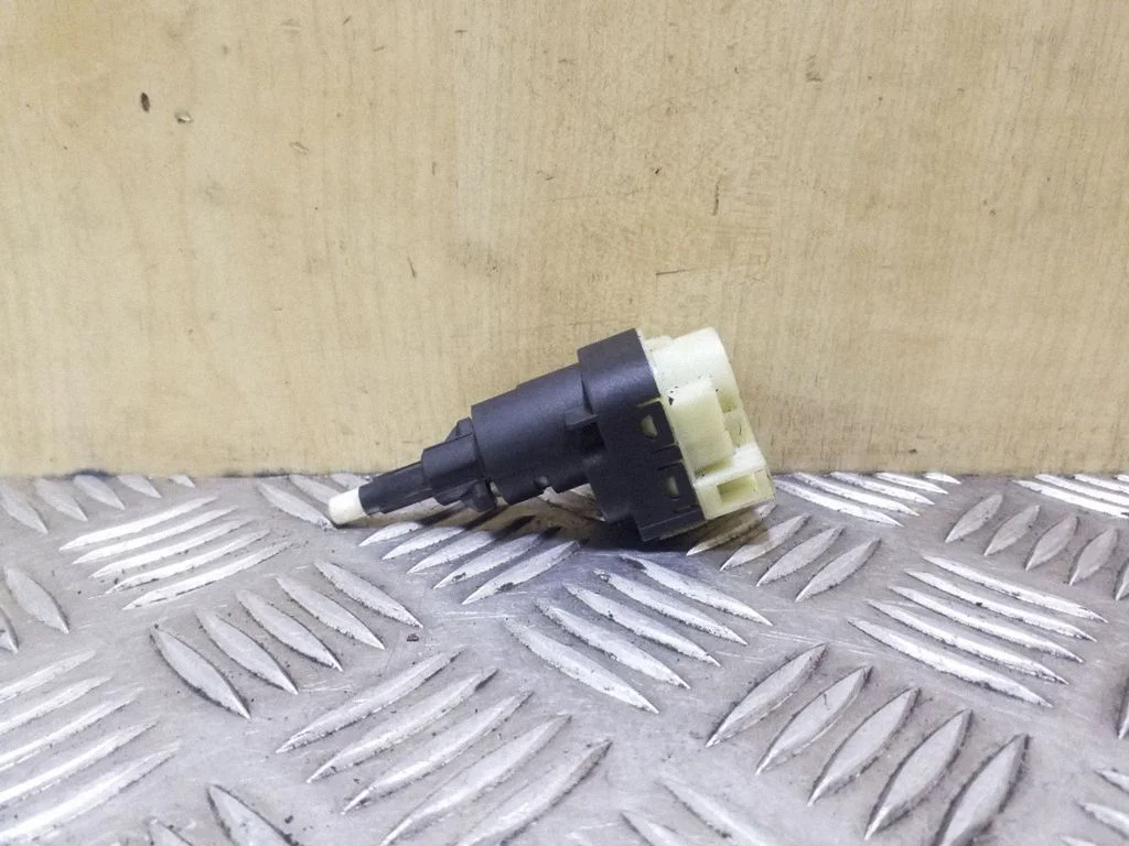 Brake pedal sensor switch 1K2945511