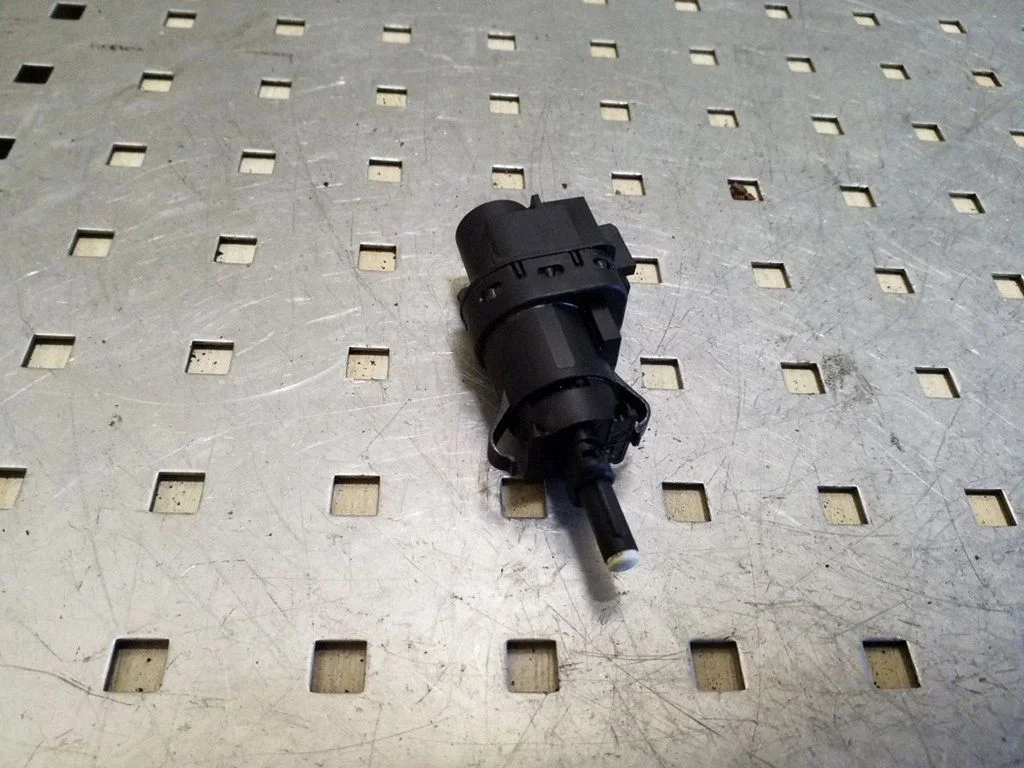 Brake pedal sensor switch 3M5T13480AC