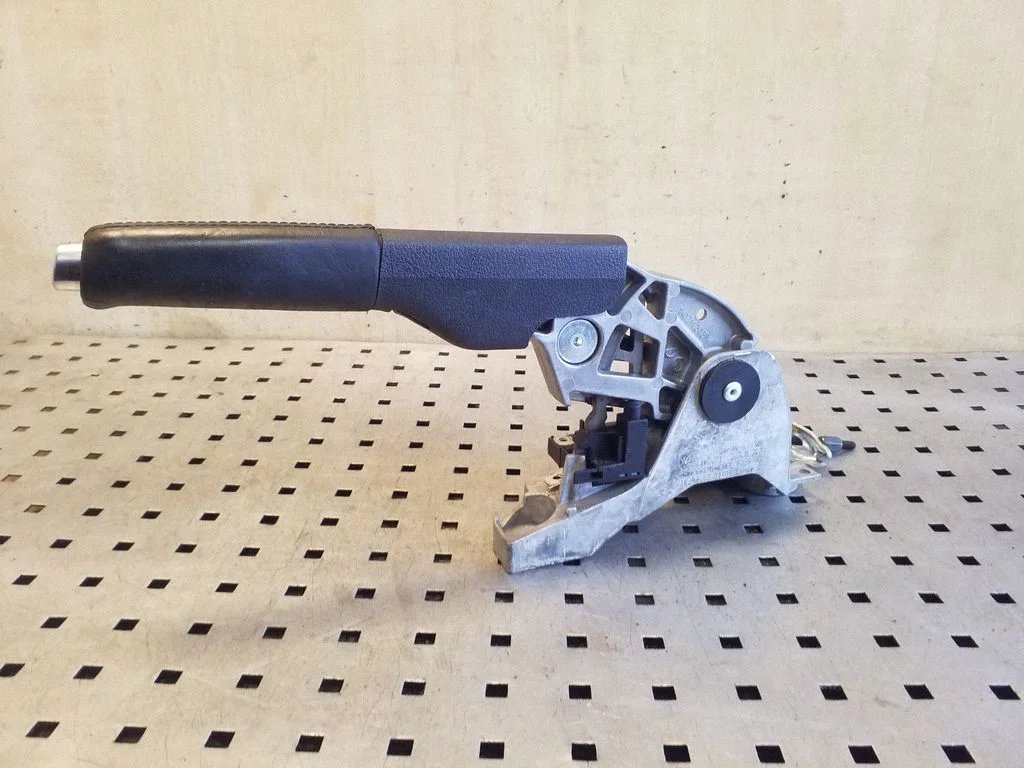 Handbrake/parking brake lever assembly – Volkswagen Golf Plus (2005-2013)