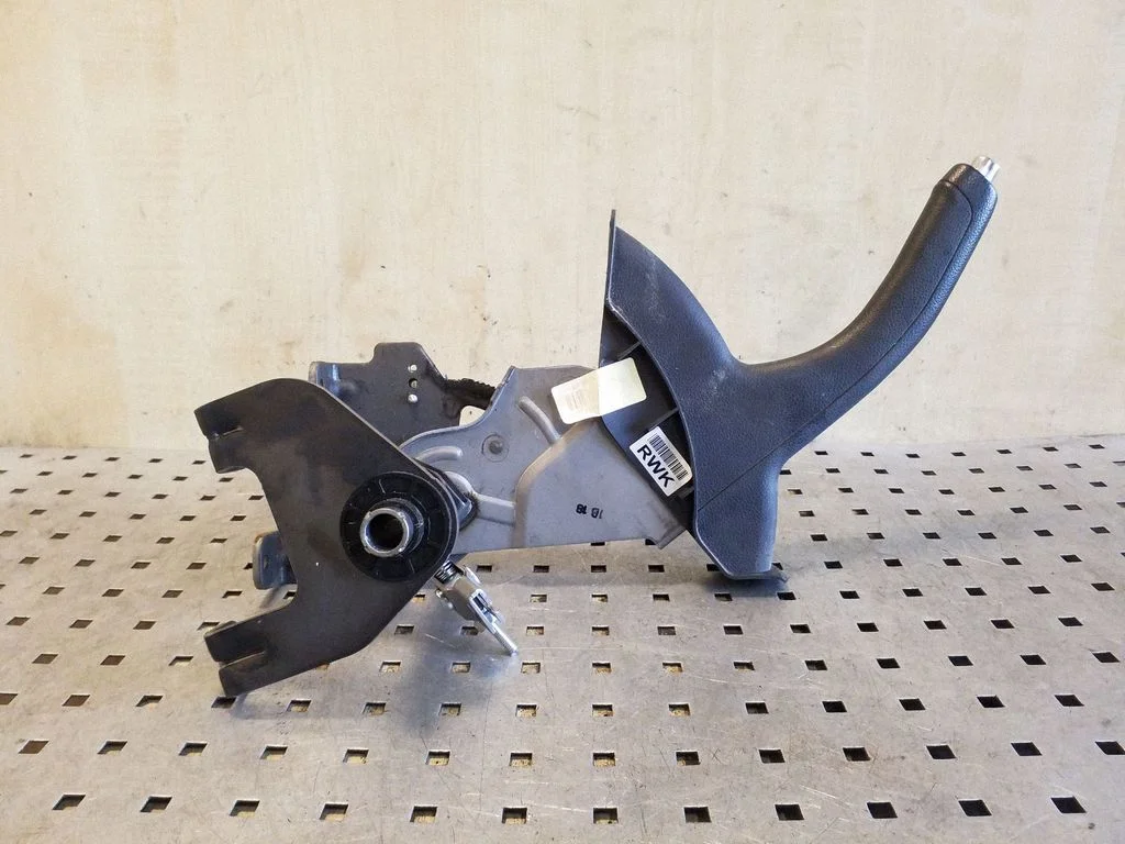 Handbrake/parking brake lever assembly