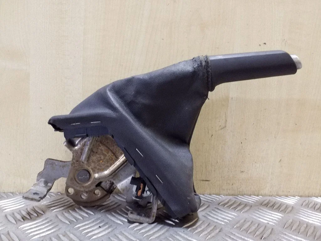 Handbrake/parking brake lever assembly 13122454
