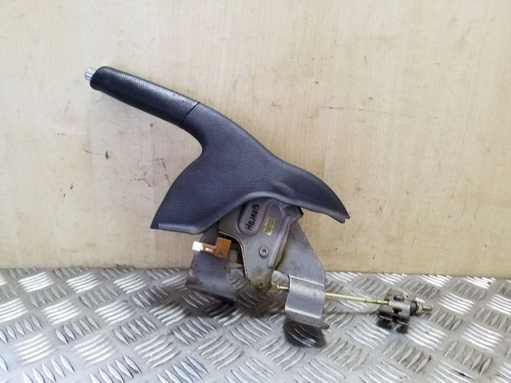 Handbrake/parking brake lever assembly