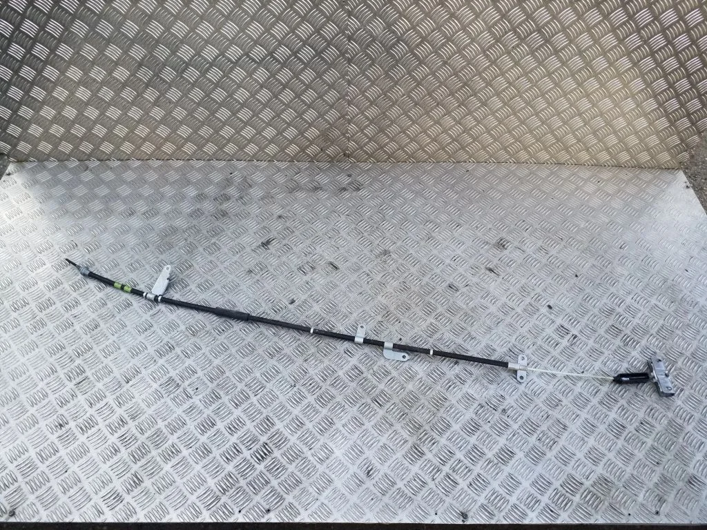 Handbrake/parking brake wiring cable