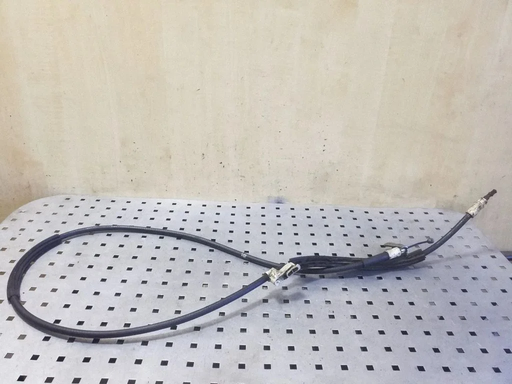 Handbrake/parking brake wiring cable – Volvo V40 (2012-2019)