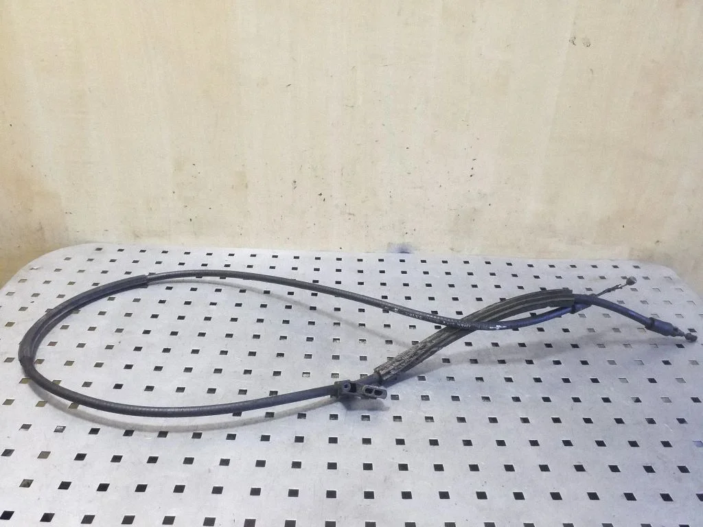 Handbrake/parking brake wiring cable – Volvo V40 (2012-2019)
