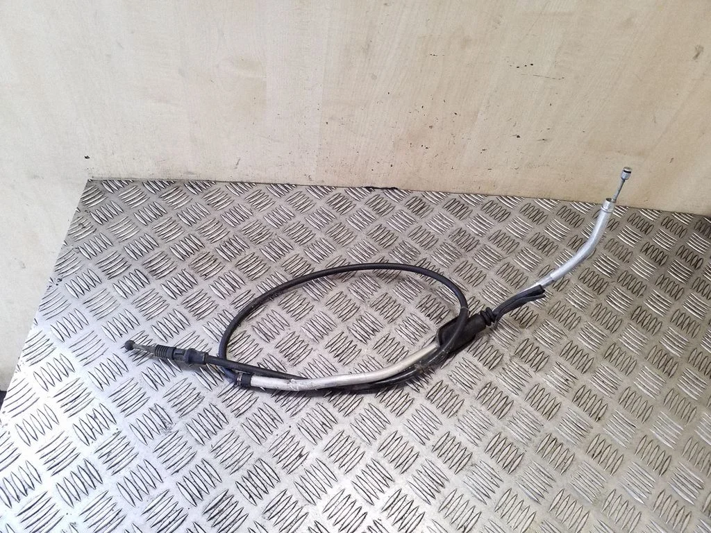 Handbrake/parking brake wiring cable – Skoda Yeti (5L) (2009-2017)
