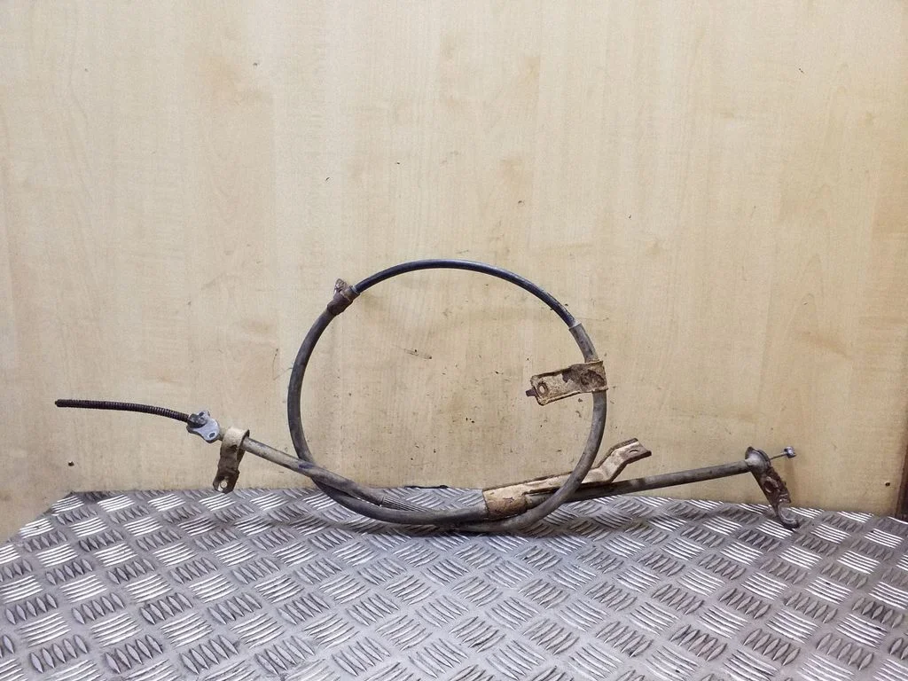 Handbrake/parking brake wiring cable – left
