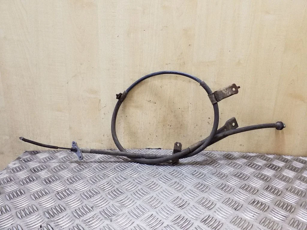 Handbrake/parking brake wiring cable – left