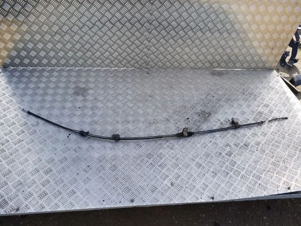 Handbrake/parking brake wiring cable – left