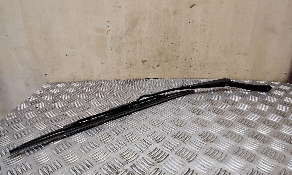 Windshield/front glass wiper blade 701955409