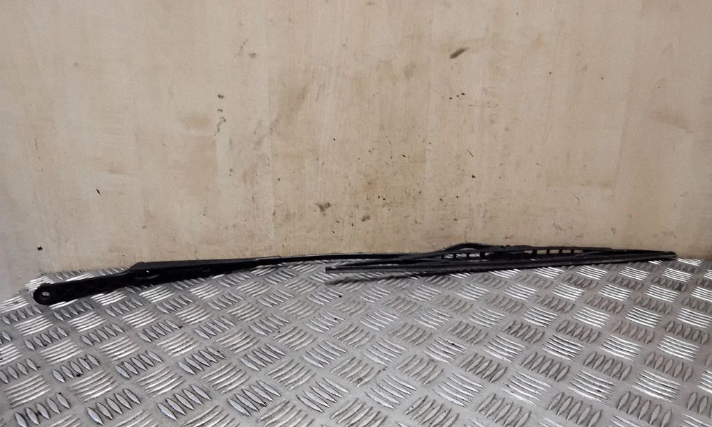 Windshield/front glass wiper blade 701955410
