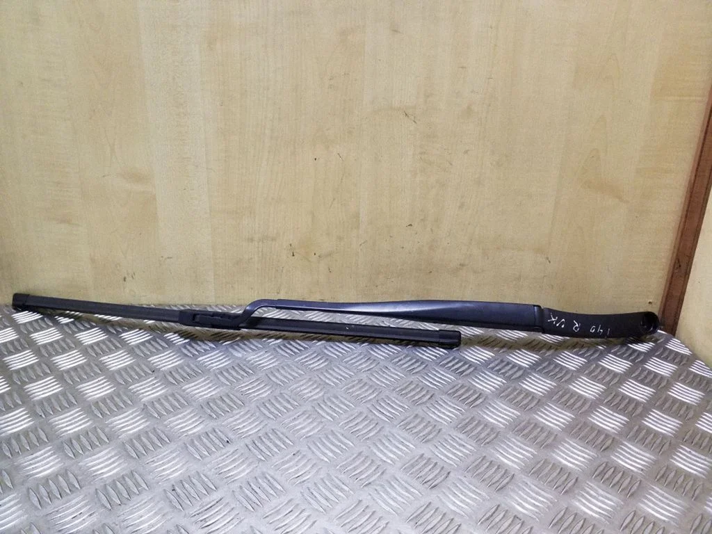 Windshield/front glass wiper blade – right