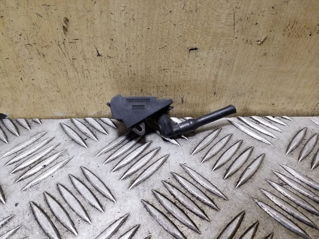 Windshield washer spray nozzle 8Z0955987B