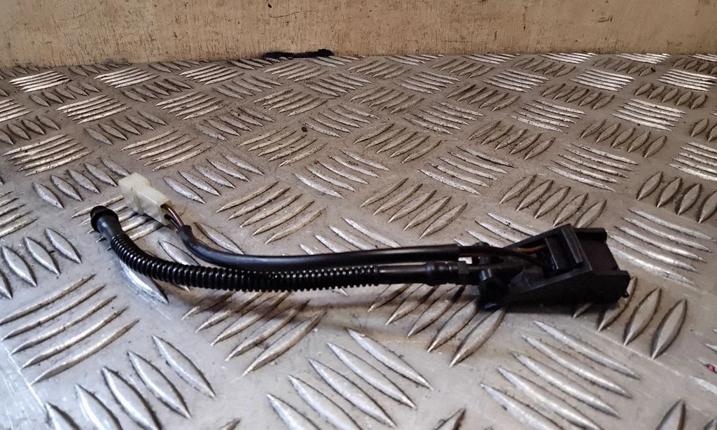 Windshield washer spray nozzle 6E095598