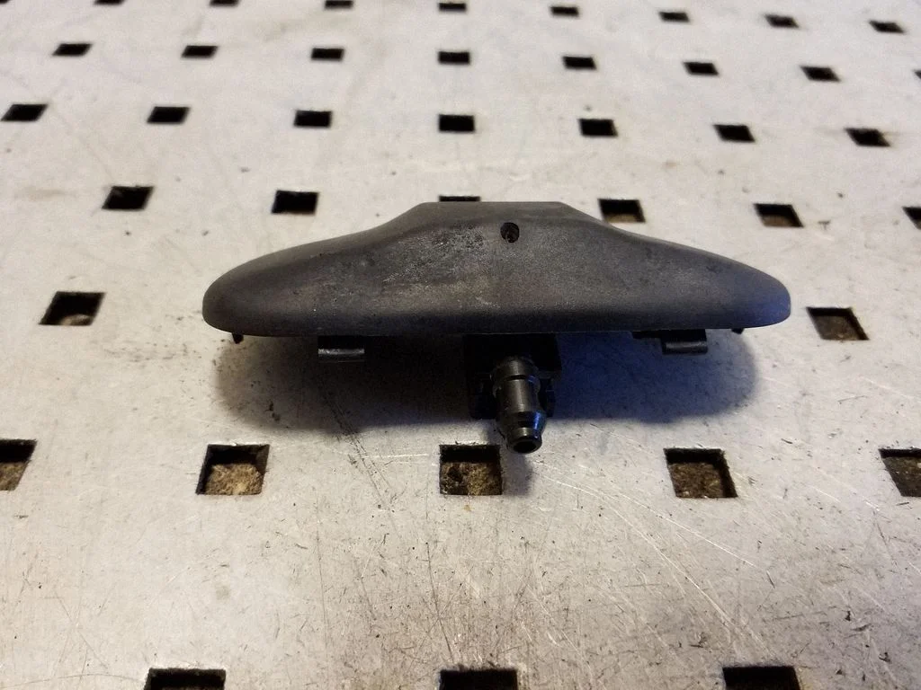 Windshield washer spray nozzle 5M0955985C