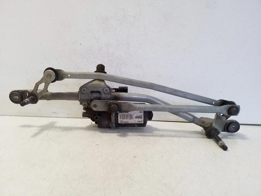 Front wiper linkage and motor 52015969