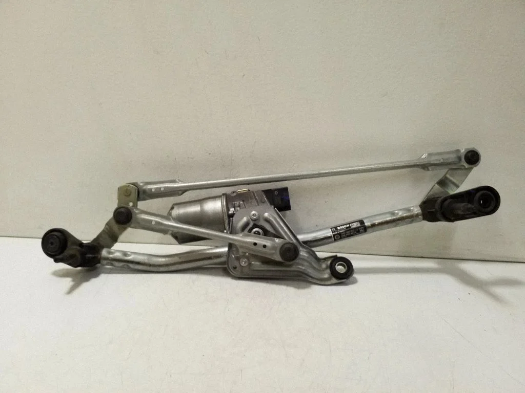 Front wiper linkage and motor 339702203D