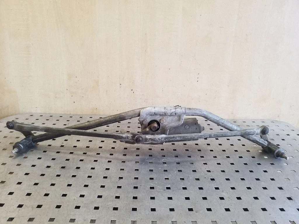 Front wiper linkage and motor 701955113A