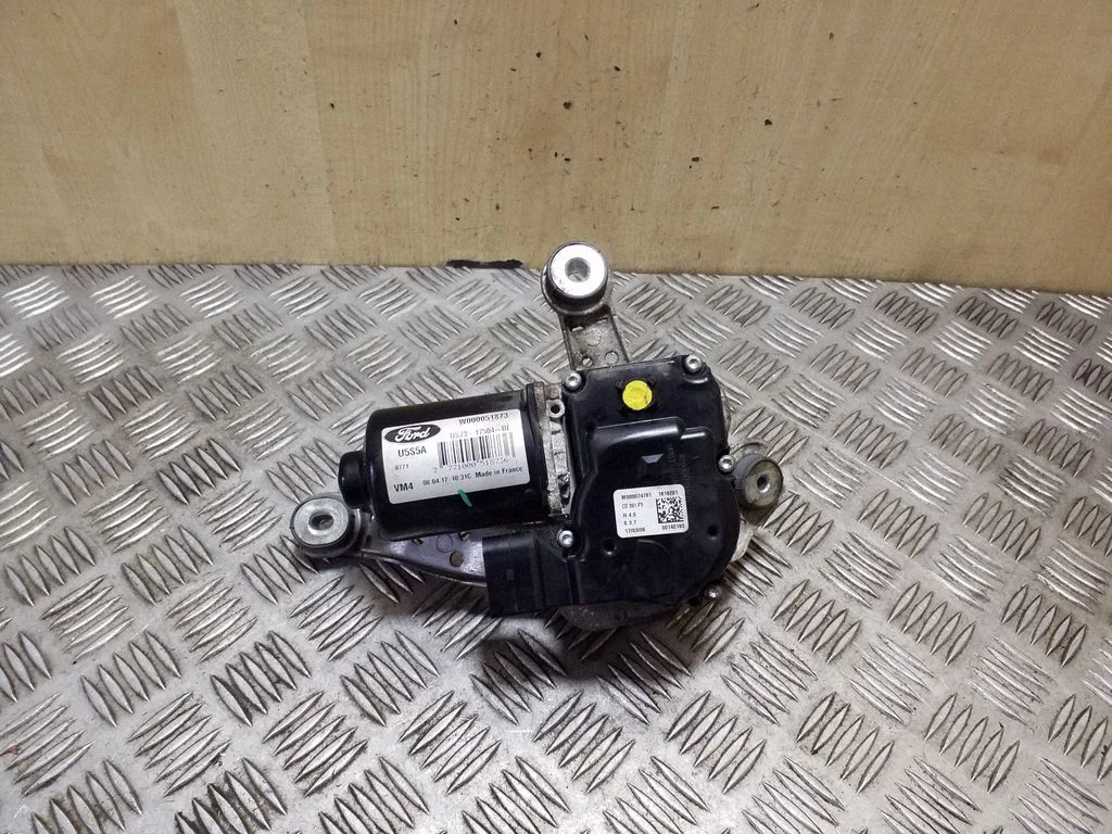 Front wiper linkage and motor DS7317504DE