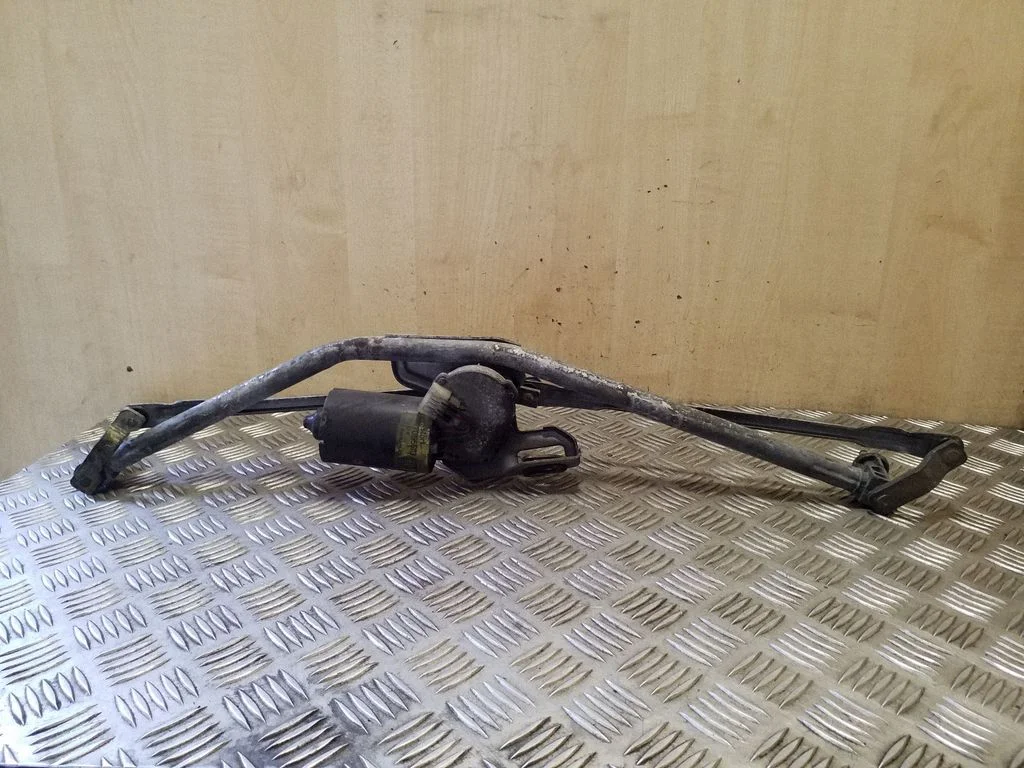 Front wiper linkage and motor 701955603