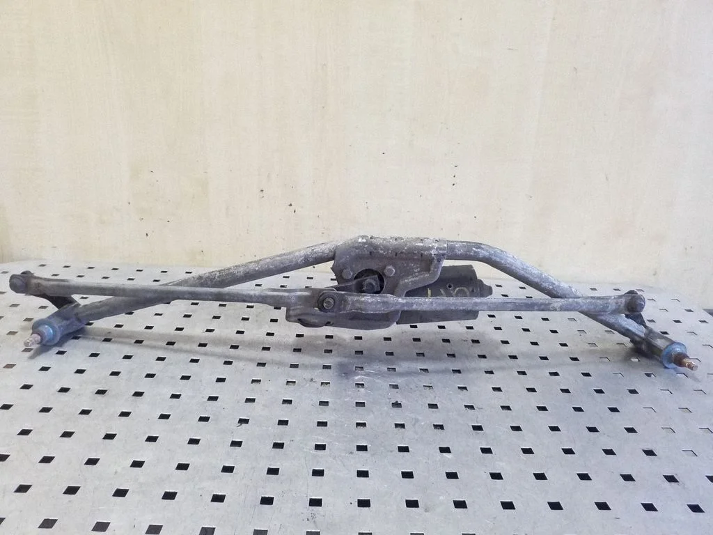 Front wiper linkage and motor 701955113