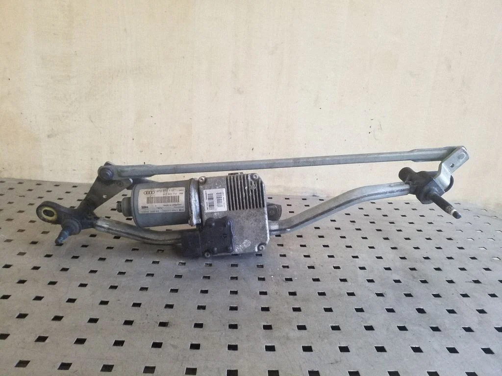 Front wiper linkage and motor 8F2955119