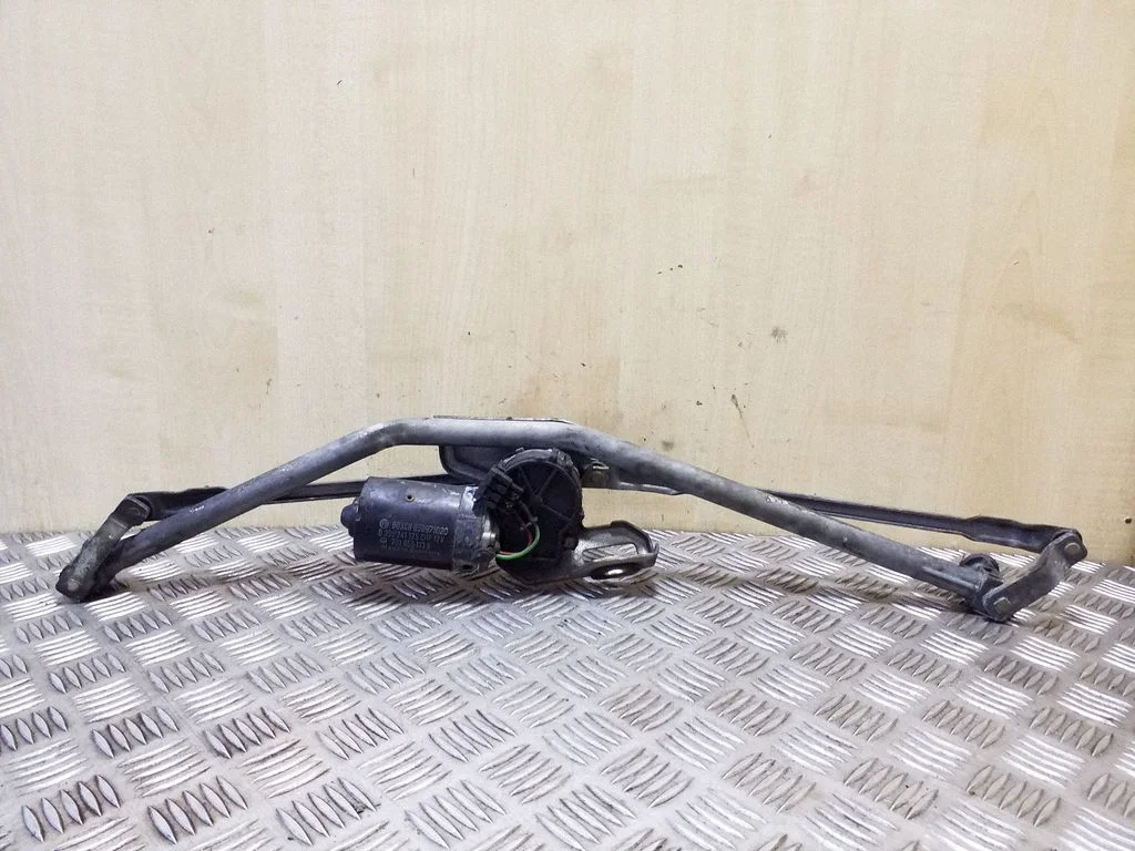 Front wiper linkage and motor 701955113B
