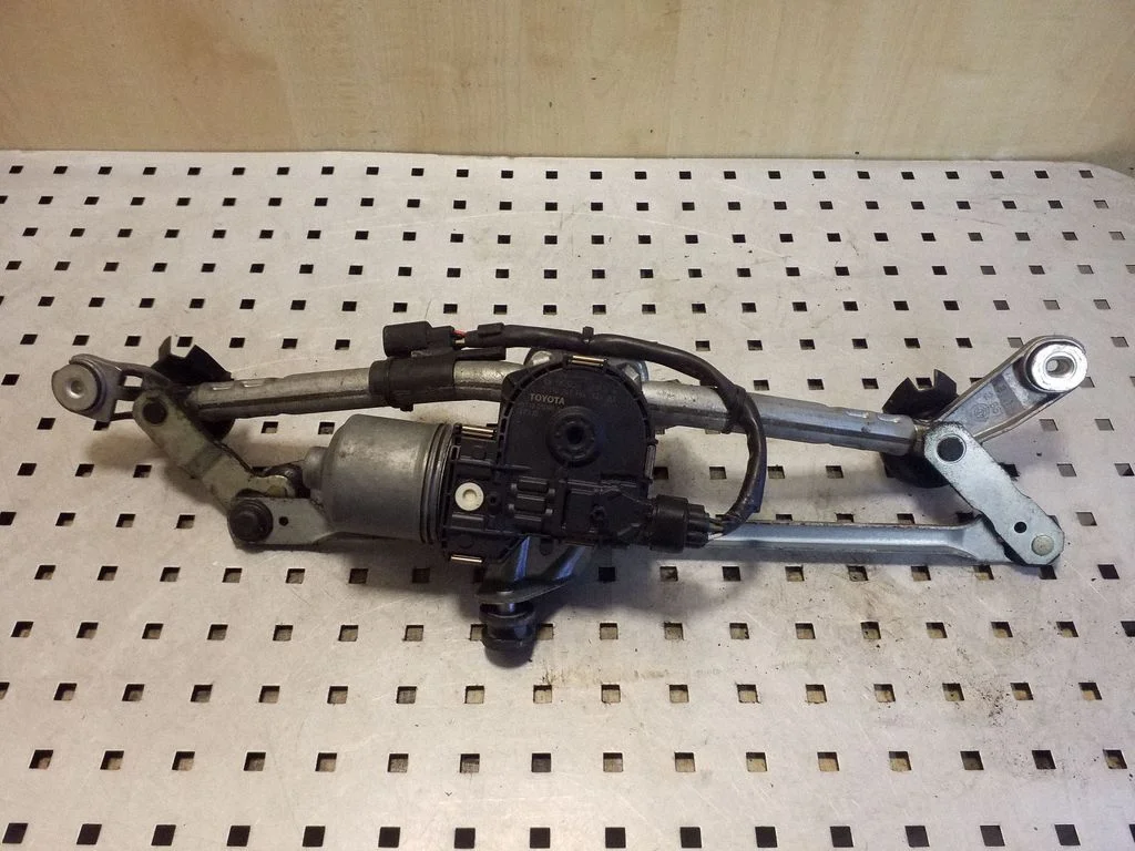 Front wiper linkage and motor 0390241964