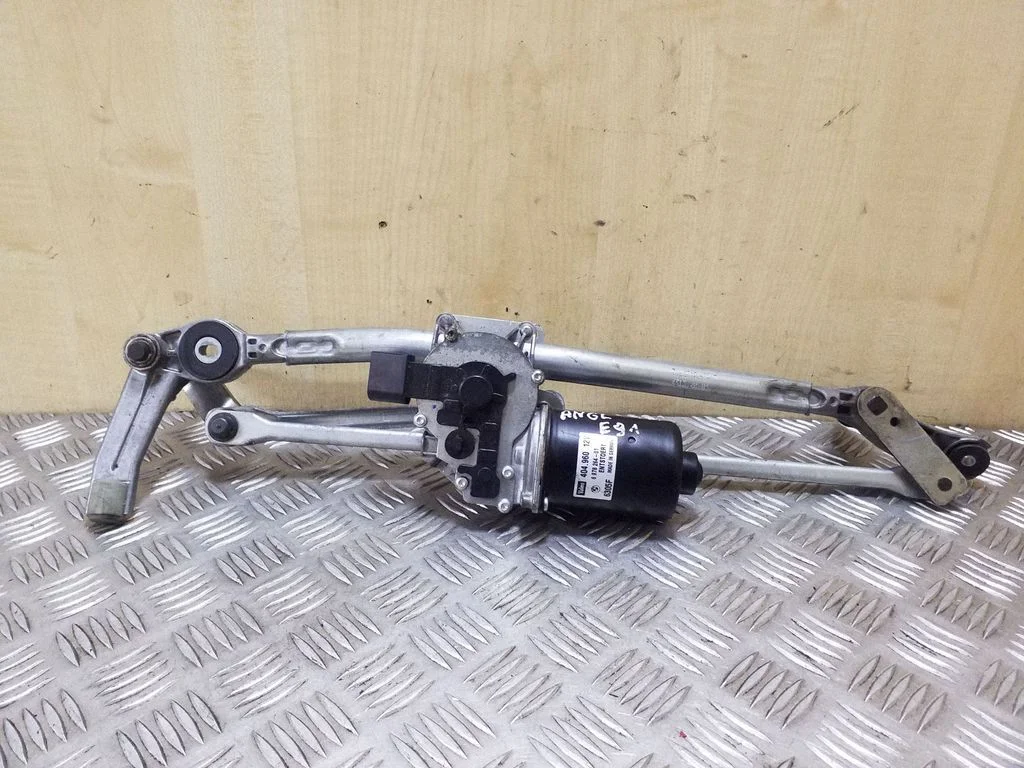 Mechanizm wycieraczek z silniczkiem – BMW Seria 3 E90 E91 (2005-2012)