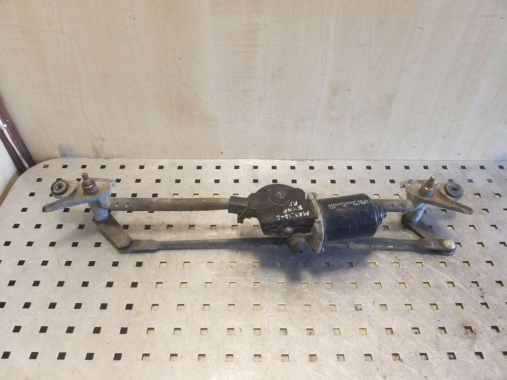 Front wiper linkage and motor 8492002393