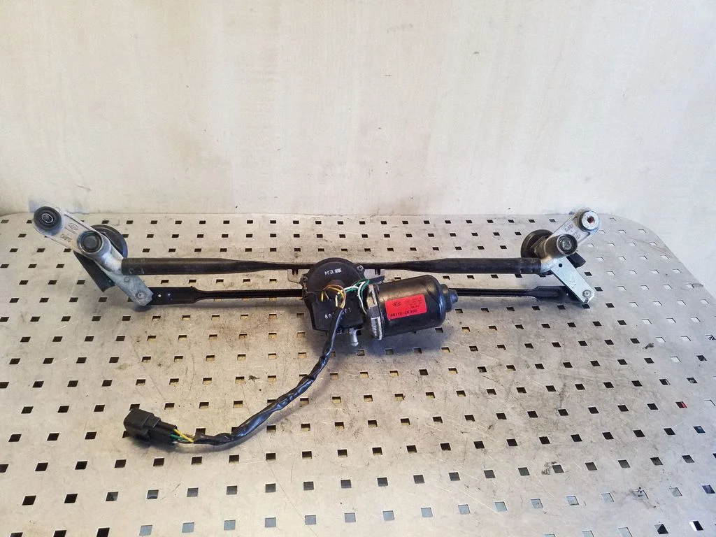 Front wiper linkage and motor 981102K900