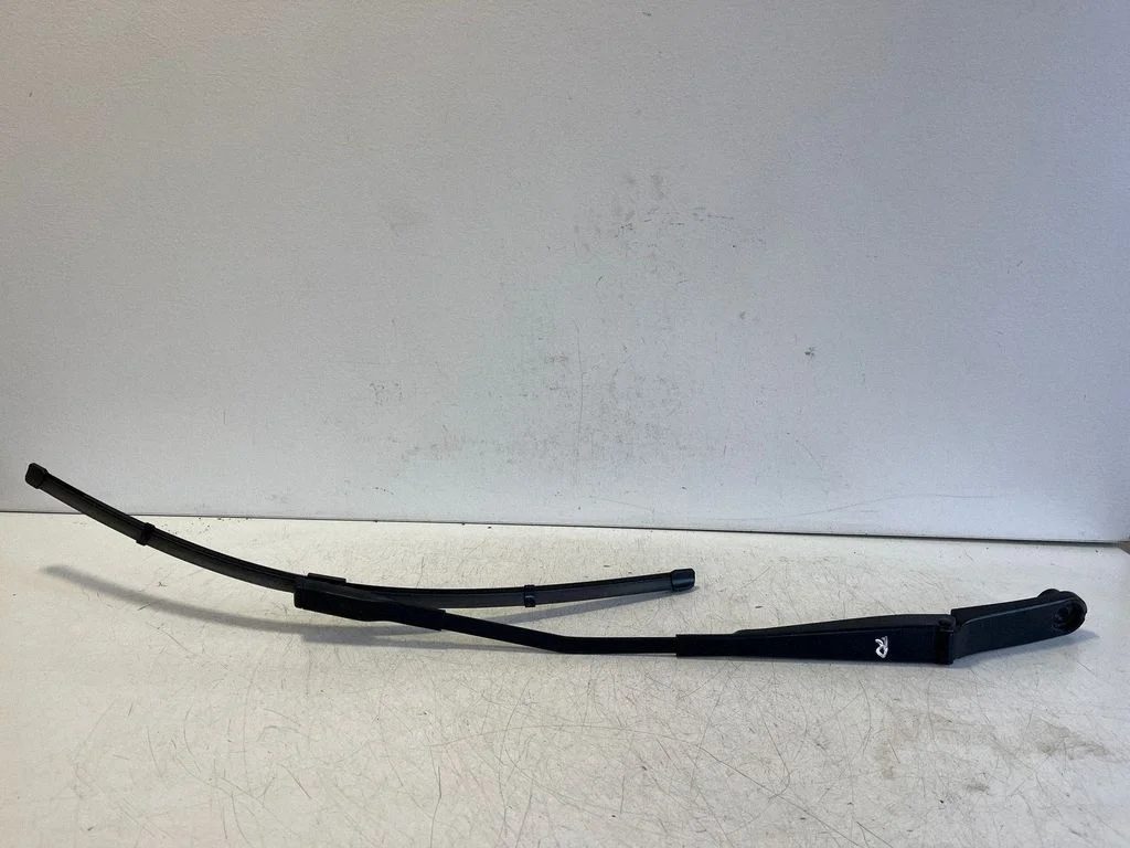 Front wiper blade arm 81C955408 – Audi SQ2 GA (2017-)