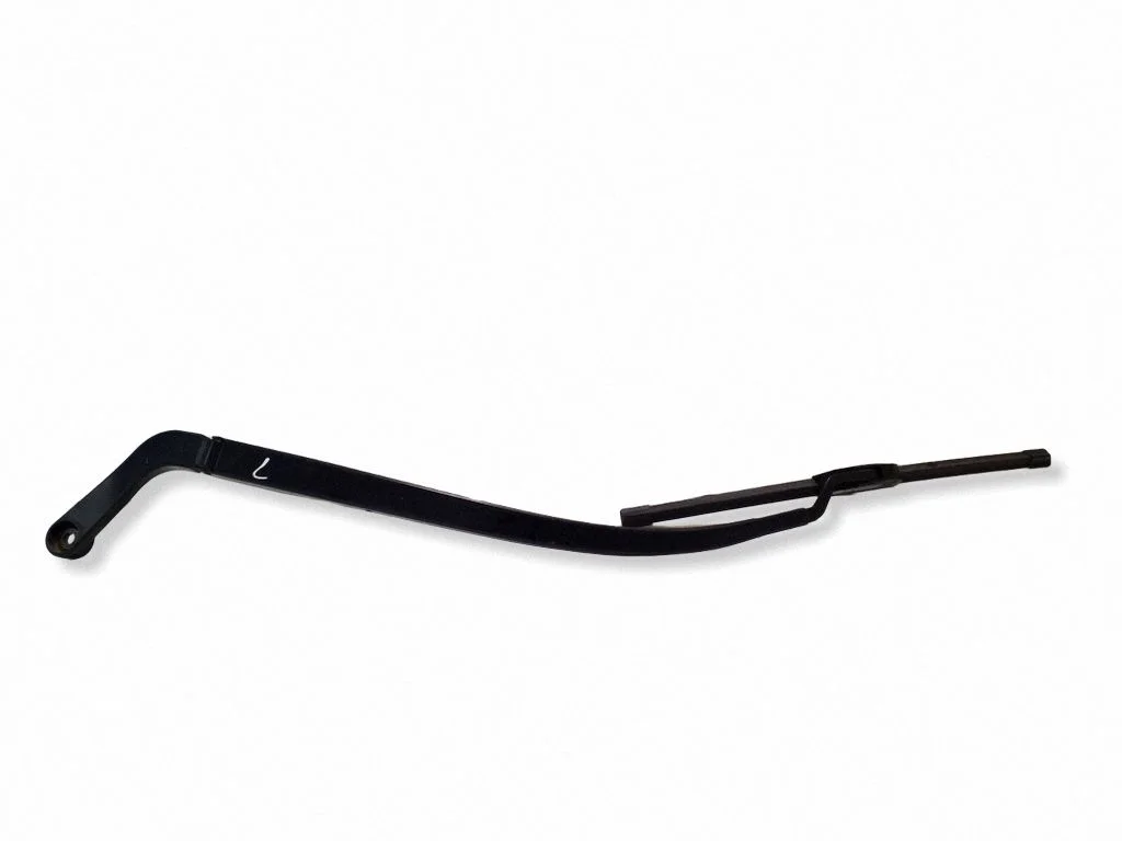 Front wiper blade arm – left