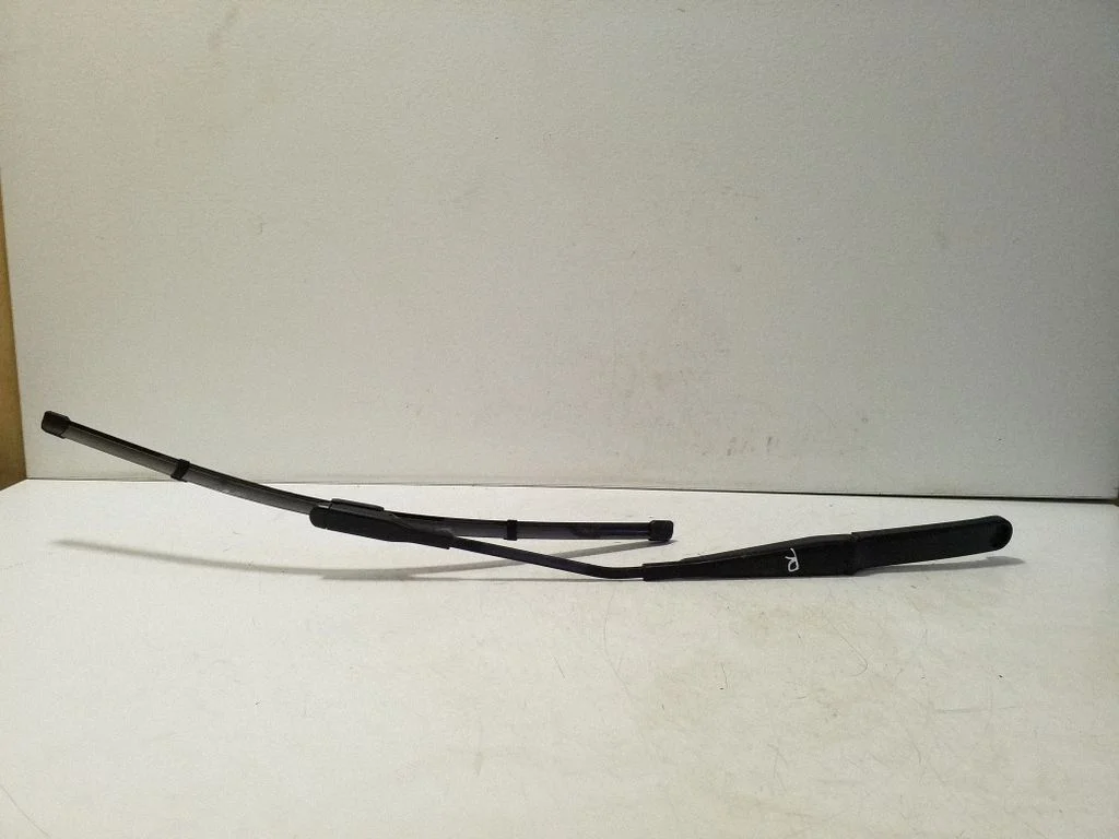 Front wiper blade arm 8J2955408B
