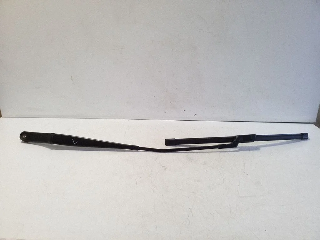 Front wiper blade arm 3G2955409