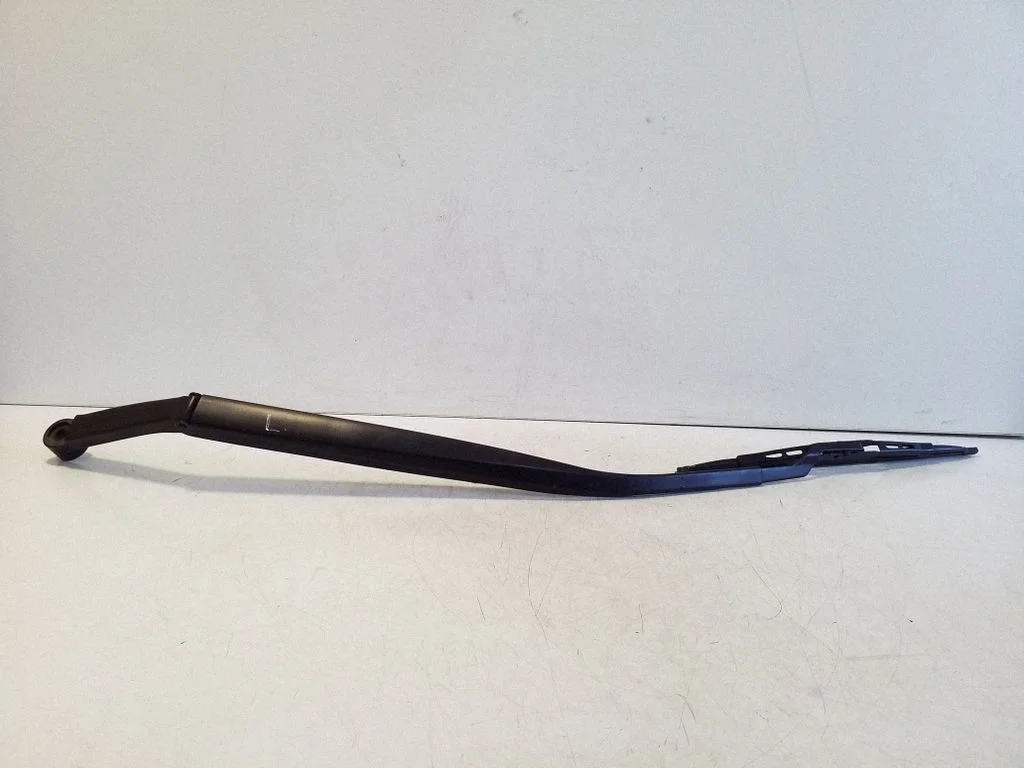 Front wiper blade arm – left