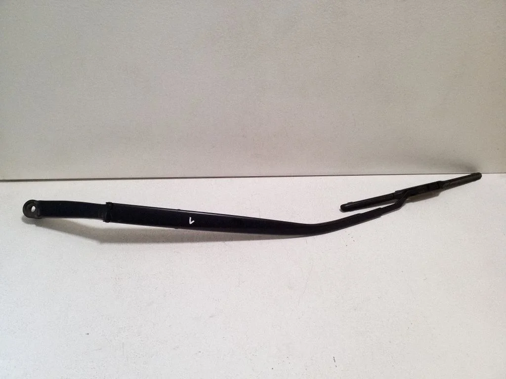 Front wiper blade arm – left