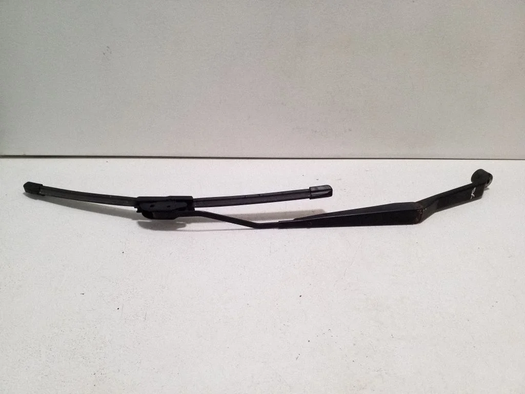 Front wiper blade arm 7061