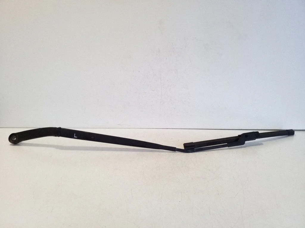Front wiper blade arm W79396