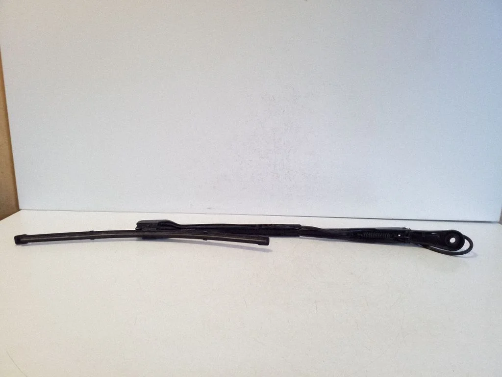 Front wiper blade arm 9448921