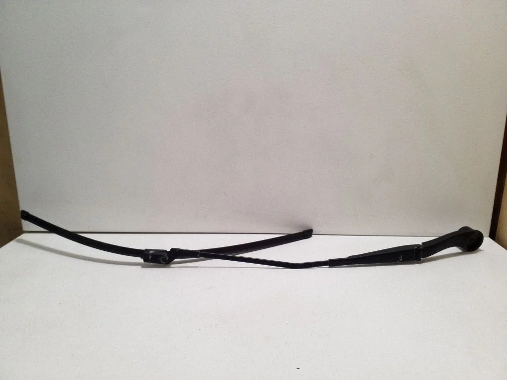 Front wiper blade arm BK2117526AC