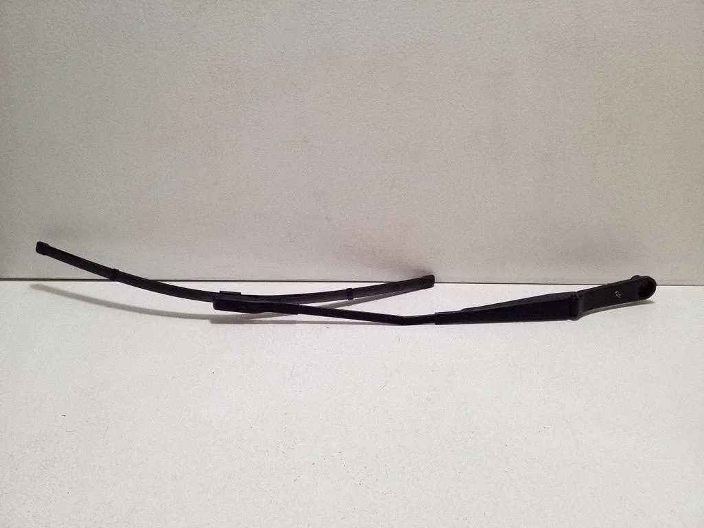 Front wiper blade arm 4K2955408