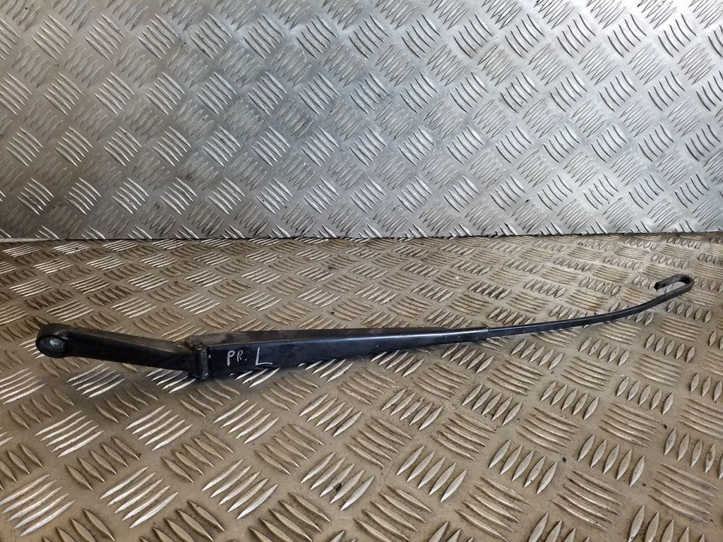 Priekšējā stikla tīrītāja svira 90582557