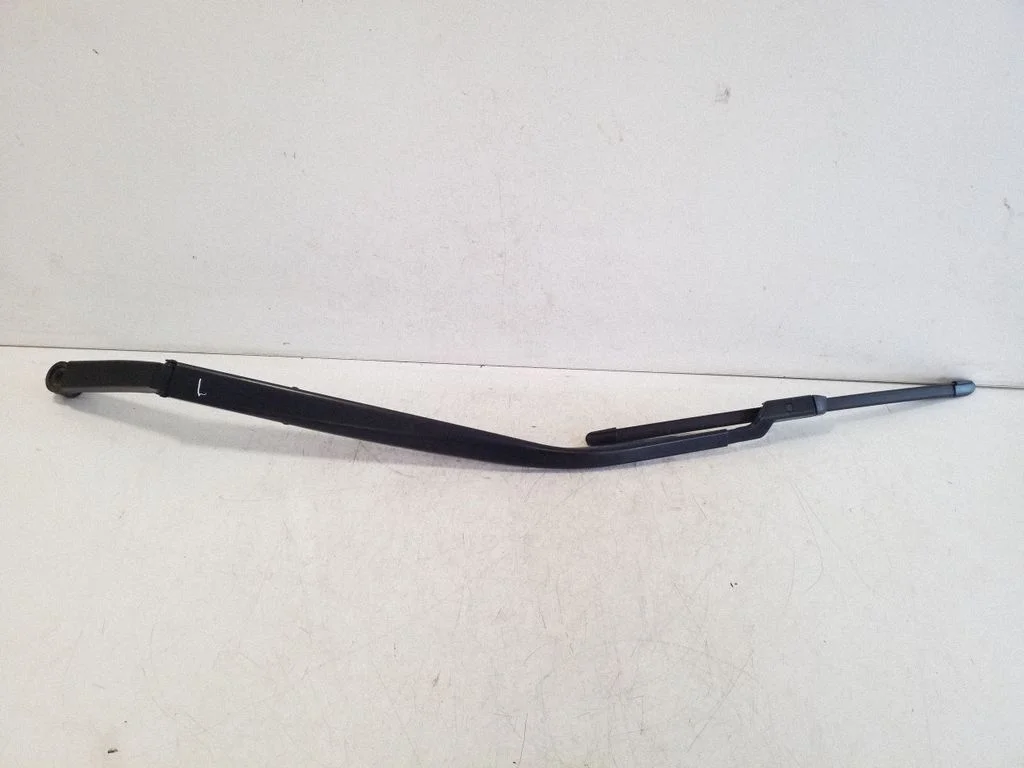 Front wiper blade arm – left